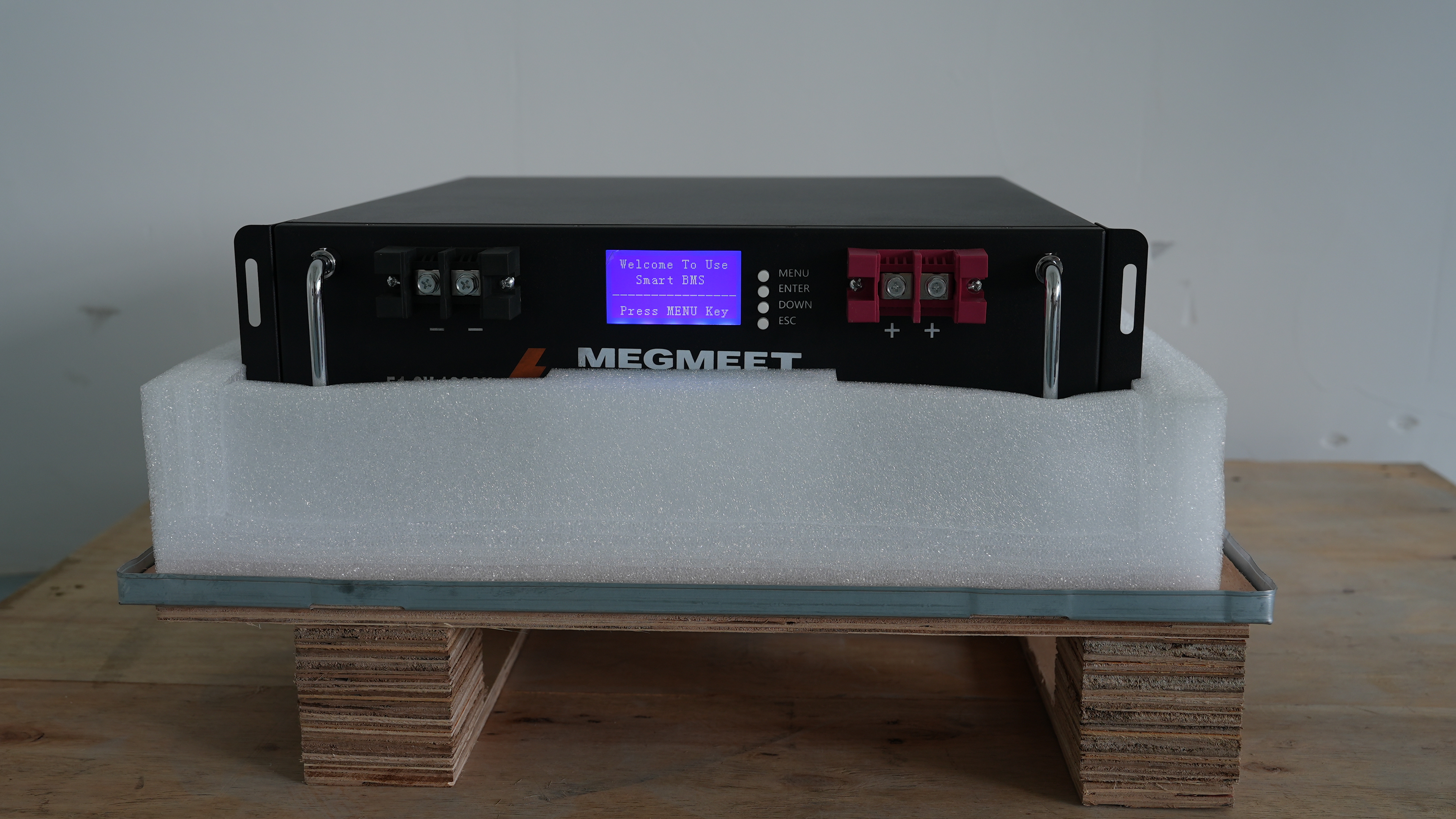 How to Maintenance and maintenance of rack mounted lithium batteries thereby extend the service life