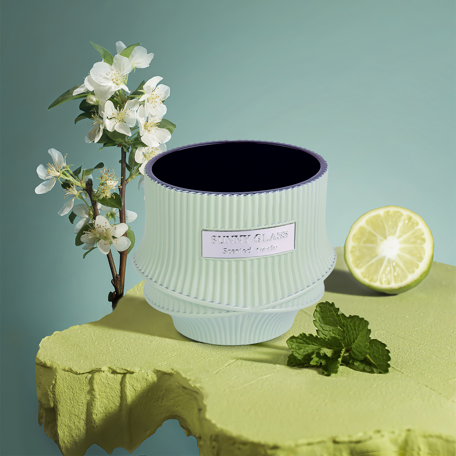 Venta al por mayor de tarros de vela de cristal con diseño en relieve de rayas verticales y cruzadas vacías elegantes de 13 oz 14 oz