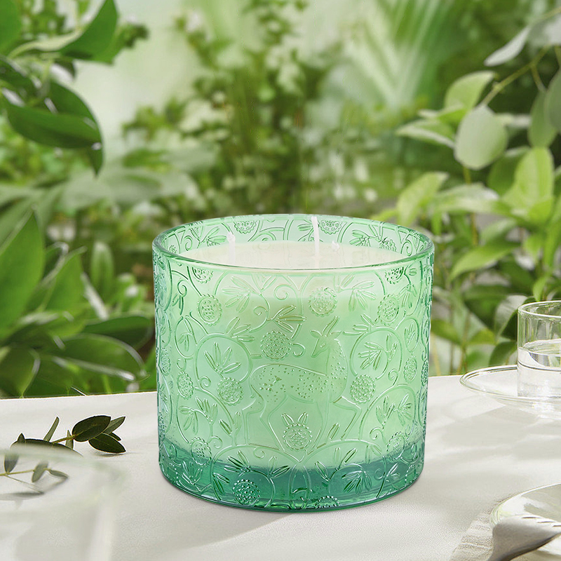 Tsina Pakyawan Dekorasyon sa Bahay Green Deer Pattern Glass Candle Jar Manufacturer
