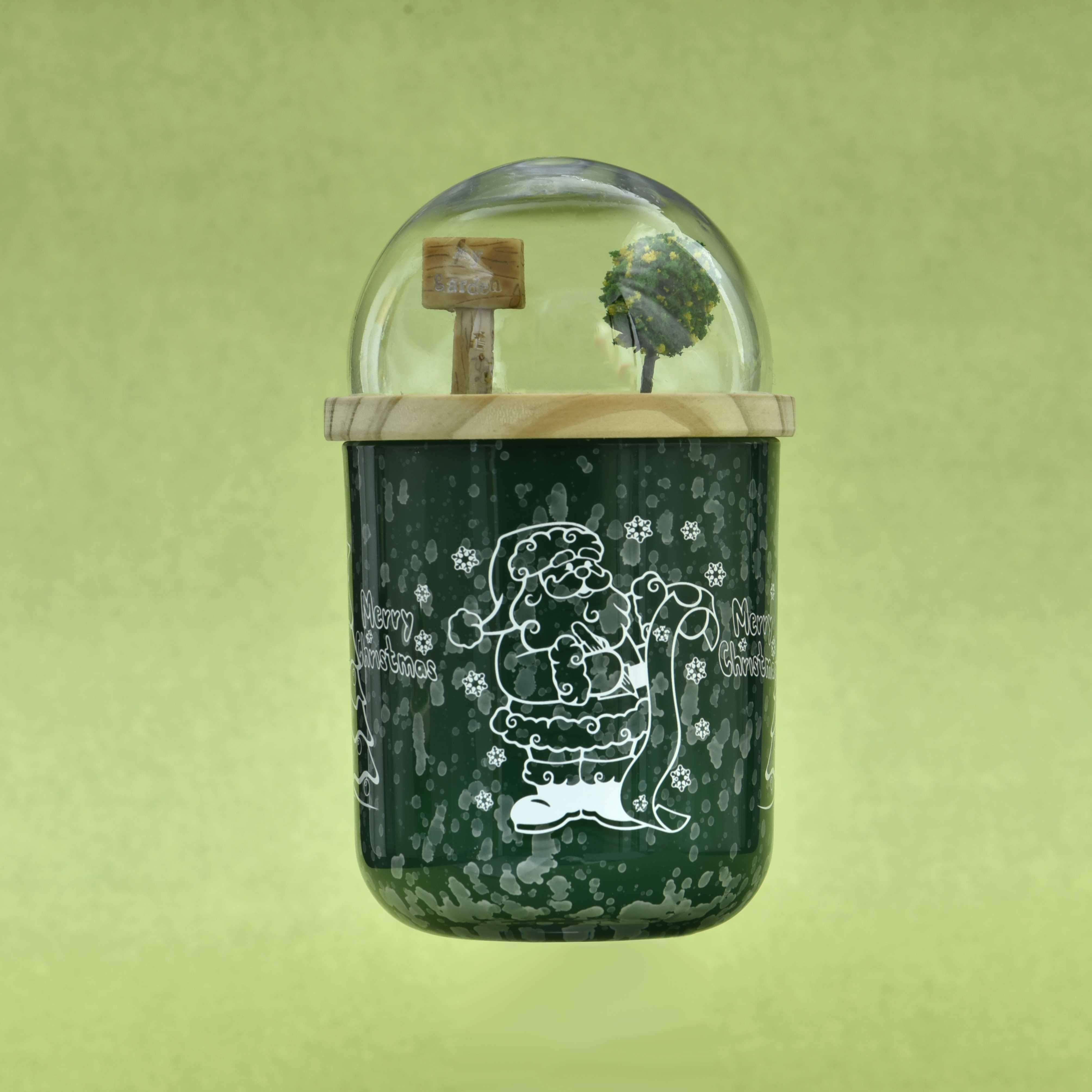 3D patterned lawn plaque and tree hemispherical wood lids are used for glass candle jars