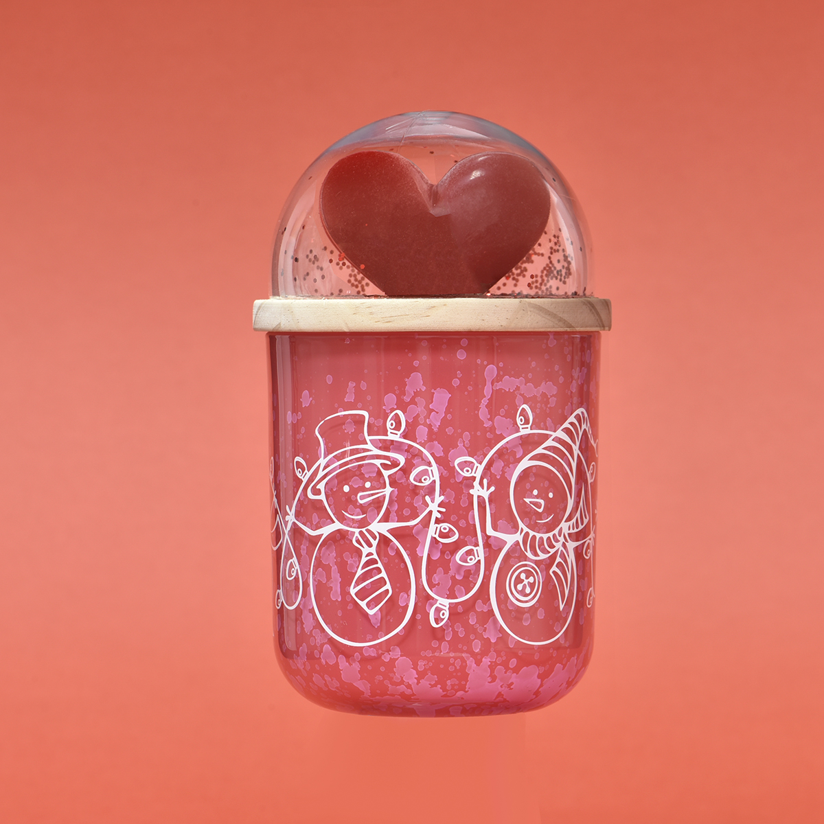 Wholesale 3D patterned red hearts with thin flashes and other hemispherical wood lids