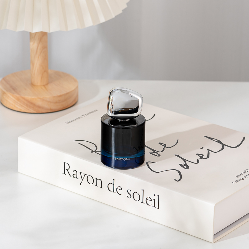 زجاجة عطر Light Luxury Edition سعة 30 مل باللون الأزرق المتدرج مع غطاء معدني