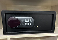 Loyal setzt neue Maßstäbe in der Hotelsicherheit mit dem Hotelsafe mit digitalem Tastaturschloss und RFID-MF-Karte
