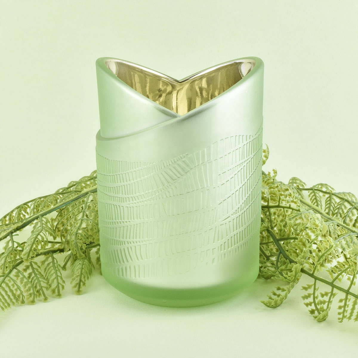 Sunny green heart shape glass candle holder home decoration