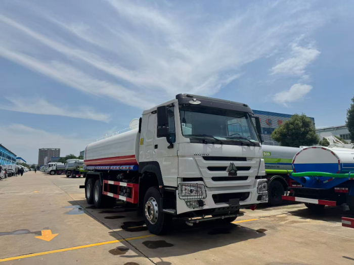 Reliable Solutions for Bulk Water Transport: New Standards from a Leading Tanker Truck Specialist