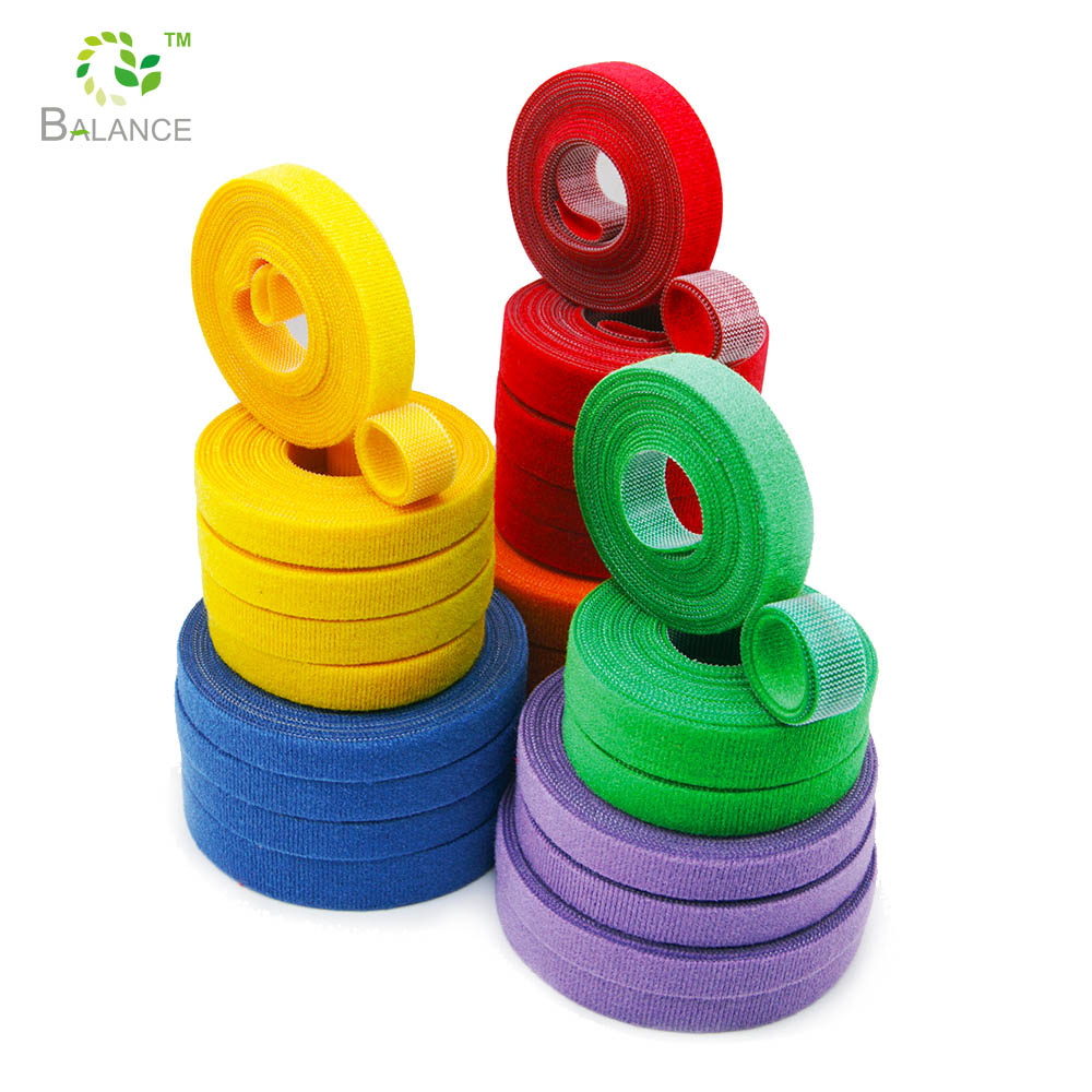 Эластичная спина к задней крючке и петля кабеля. Регулируемые повторно используемые нейлоновые самостоятельные ремешки для крепеж