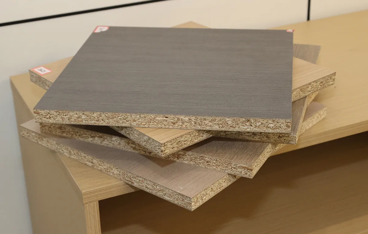 Pabrik Keutuhan Osb Board 12 Mm Papan Partikel Untuk Konstruksi Atap Chipboard