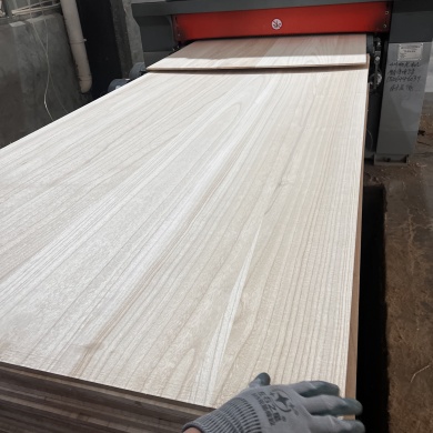 Բարձրորակ պաուլոնիայի փայտյա տախտակներ կահույքի ձևավորման համար