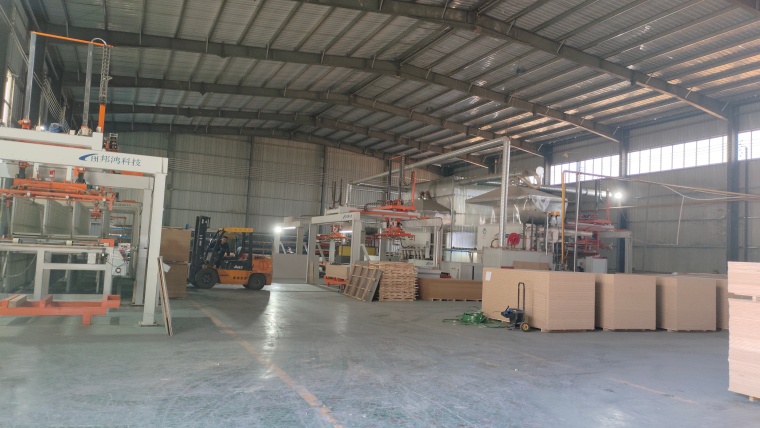 China Melamine Board Workshop manufacturer