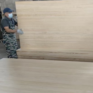 AA Grade Radiata Pine Solid Board 1220x2440mm Wholesale