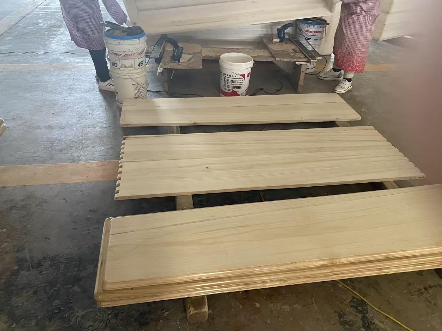 Factory Direct Lightweight Paulownia Coffin Solid Wood Funeral Casket for Adults Wholesale