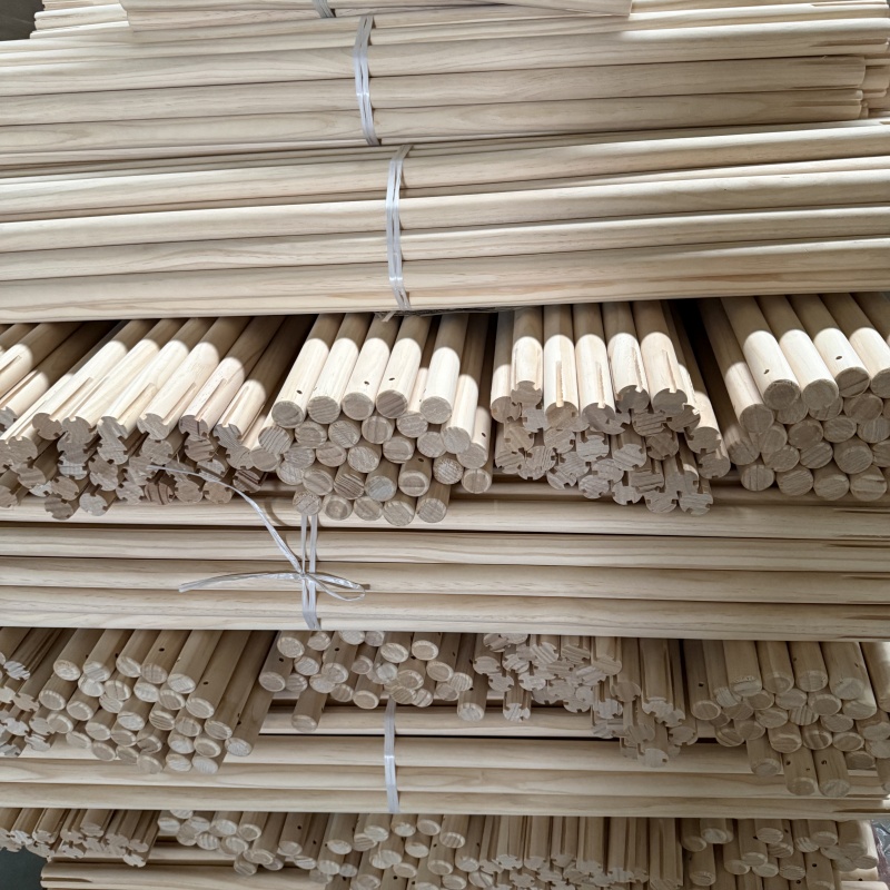 Radiata Pine Dowel Stick Factory Wholesale For Furniture Factory Bulk Raw Material Supply