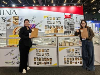 EXHIBITION EXPERIENCE