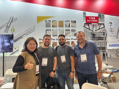EXHIBITION EXPERIENCE