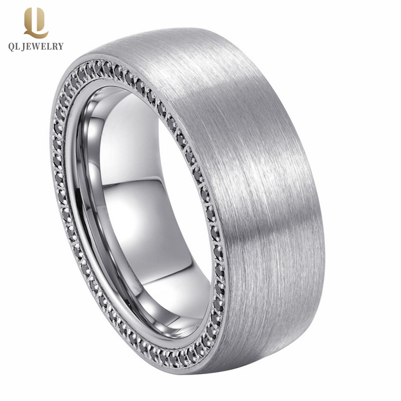 Neueste Stil Herren Hochzeitsband gewölbt und Satin gebürstet Wolframkarbidring mit schwarzen CZ-Steinen auf den Seiten China Lieferant