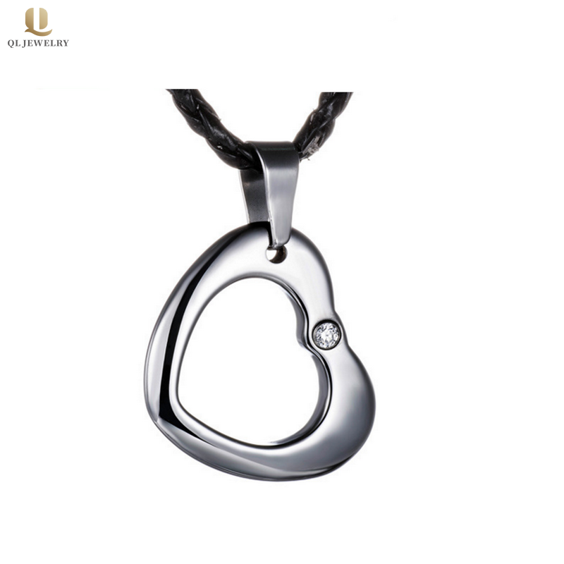Incredibile collana del pendente del carburo di tungsteno a forma di cuore aperto con la pietra del cuore del cuore di amore di cz fornitore della cina