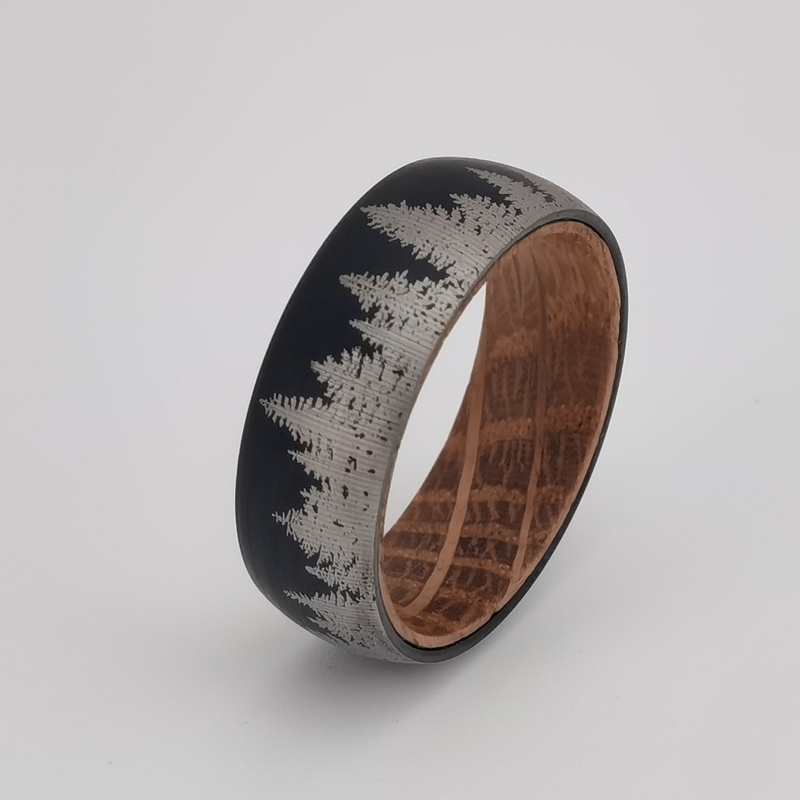 Tungsten Ring in Stock Men's Tungsten Wedding Bands 8mm Domed Brushed Forest Tungsten Carbide and Whiskey Barrel Wood Ring China Manufacturer