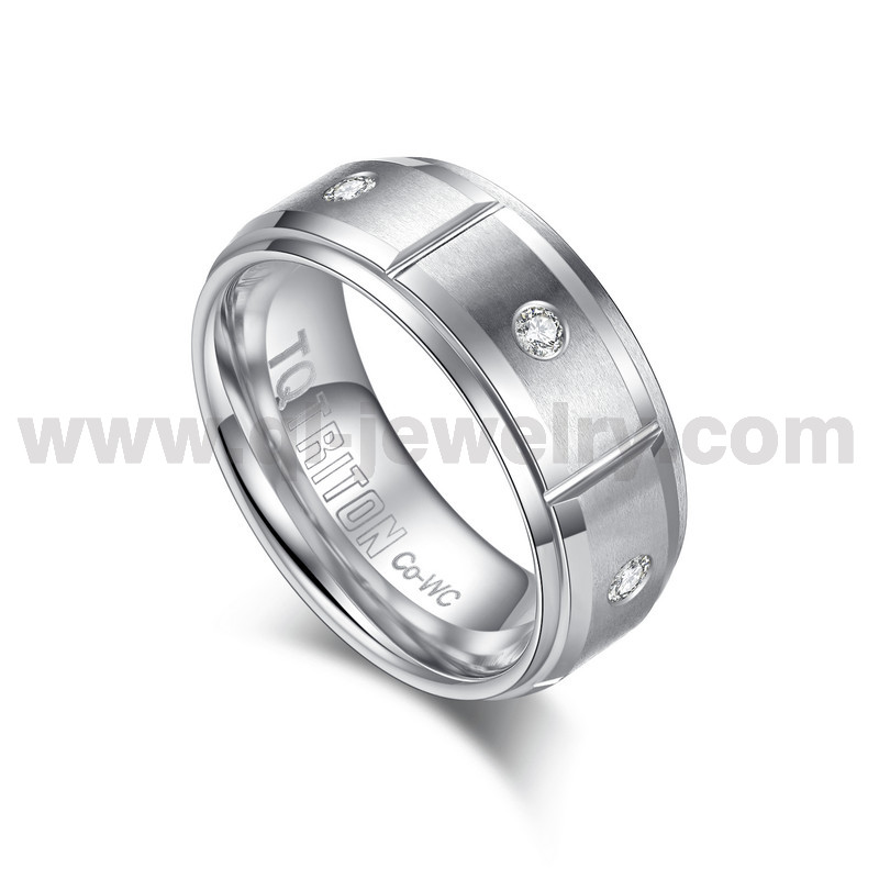 Chine Bagues de mariage en cobalt de style le plus récent, bords brossés de 8 mm, bague en chrome cobalt avec 7 pierres CZ blanches, fabricant chinois, 2024