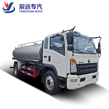 China HOWO brand 10 tons water tank transport truck wholesalers in China manufacturer