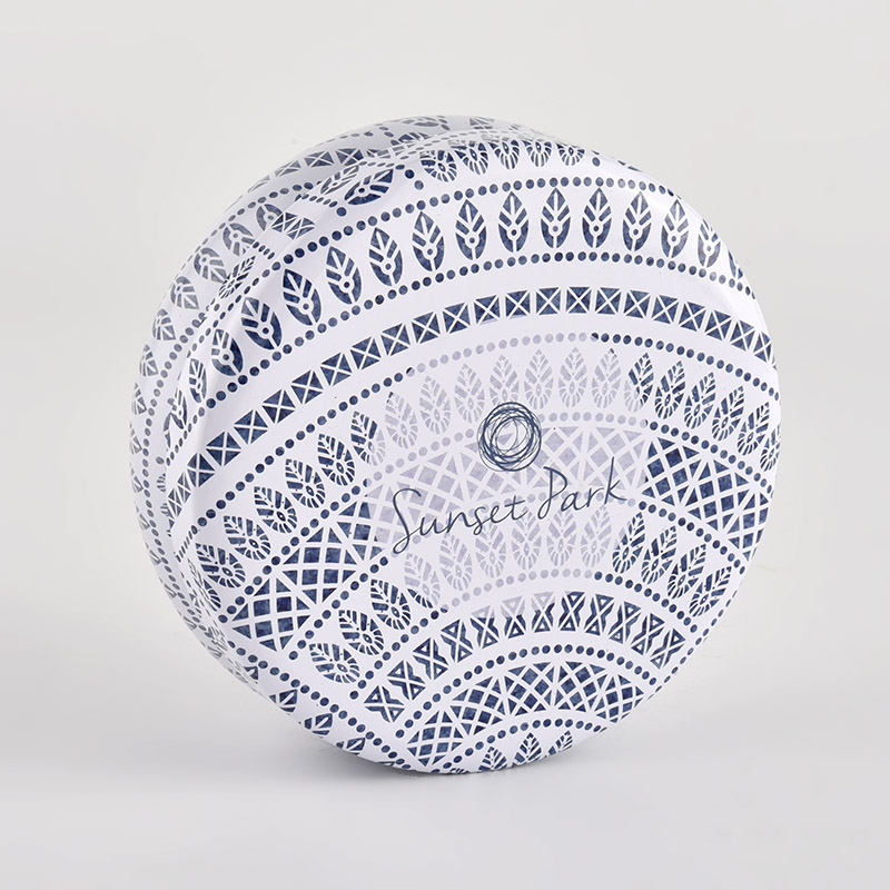 Wholesale Luxury small capacity Aromatherapy Metal candle jar with Lid