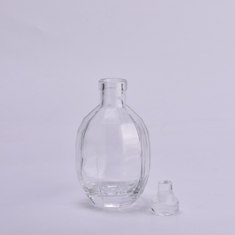 8oz Clear Glass bottle with lid home decor