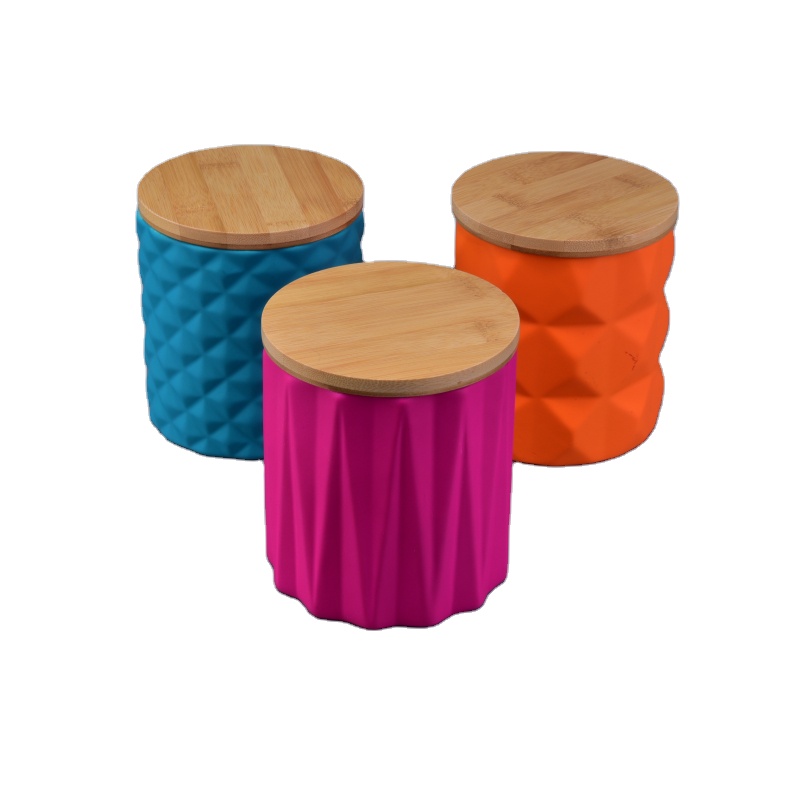 high quality modern ceramic candle holder with  wood lids wholesale