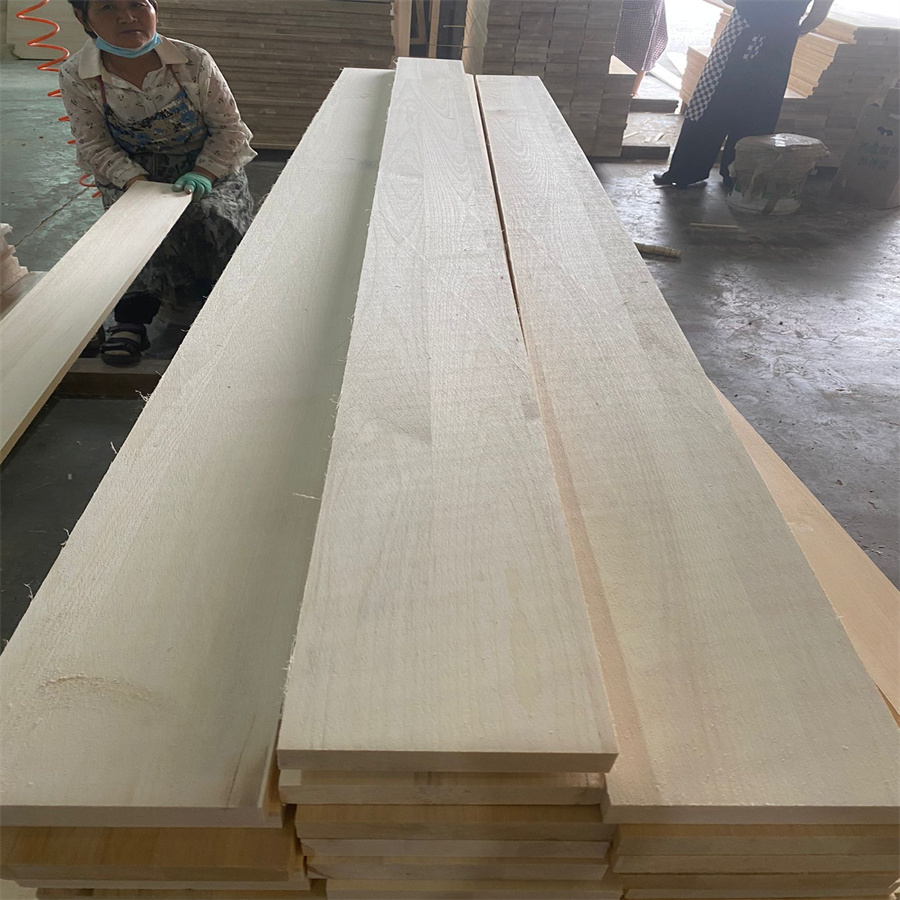 杨木立方米价格木材杨木实木板热卖最便宜最实惠的杨木木材实木值得信赖的棺材板
