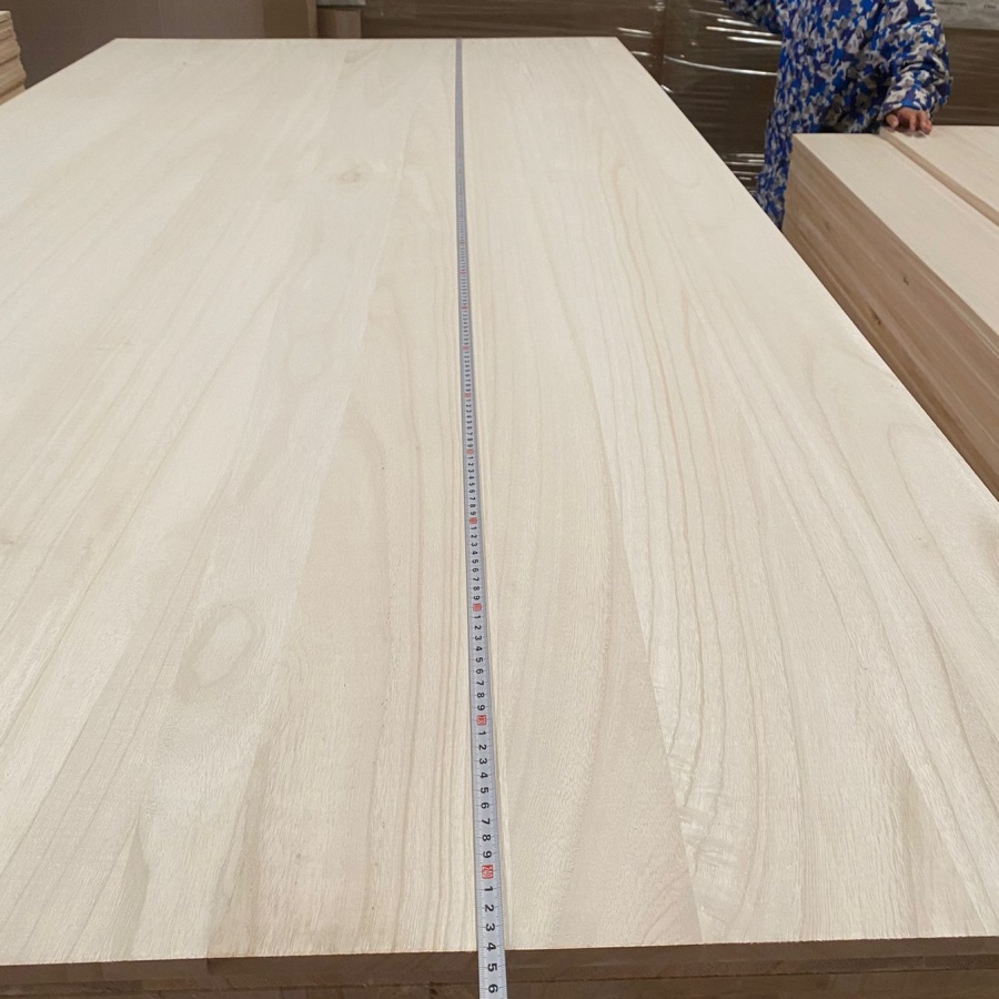 porcelana Paneles pegados con borde de paulownia con superficie lijada y bonito color para paneles de fabricación de ataúdes fabricante