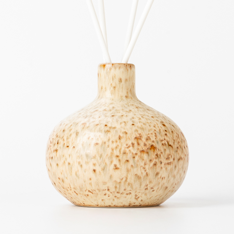 Special Glazed Round Ceramic Vessel Reed Diffuser Bottle Ceramic for Home Fragrance