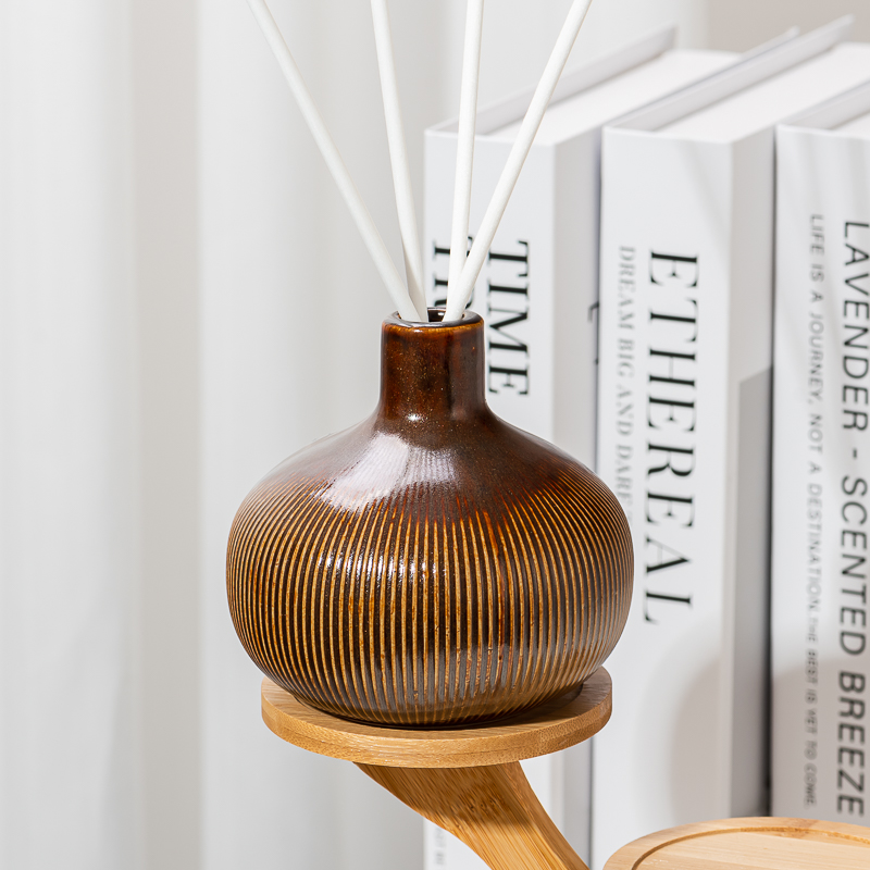 Brown Color Stripe Finish Ceramic Bottle 320ml Reed Diffuser Bottle Manufacturer