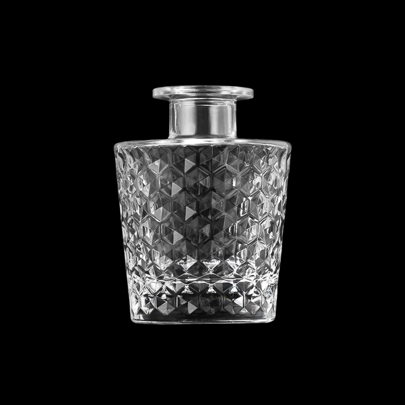 Diamond Embossed Clear Glass Diffuser Bottle Empty Fragrance Container for Home Aromatherapy