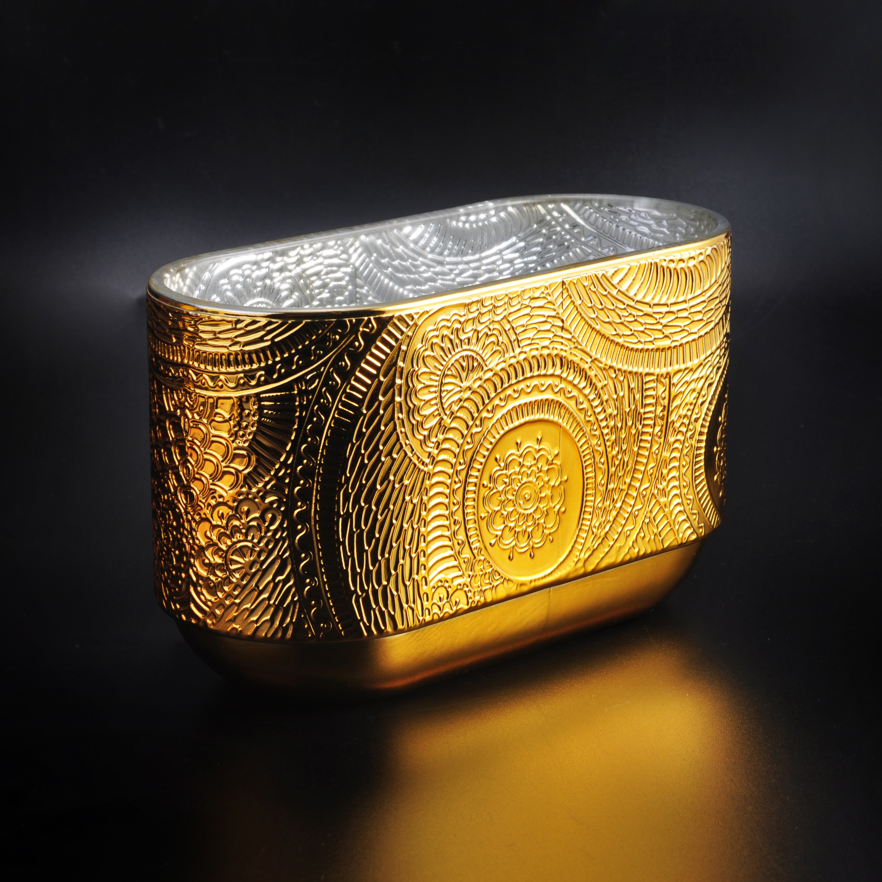 New design luxury Antique gold glass candle holder with wood lid