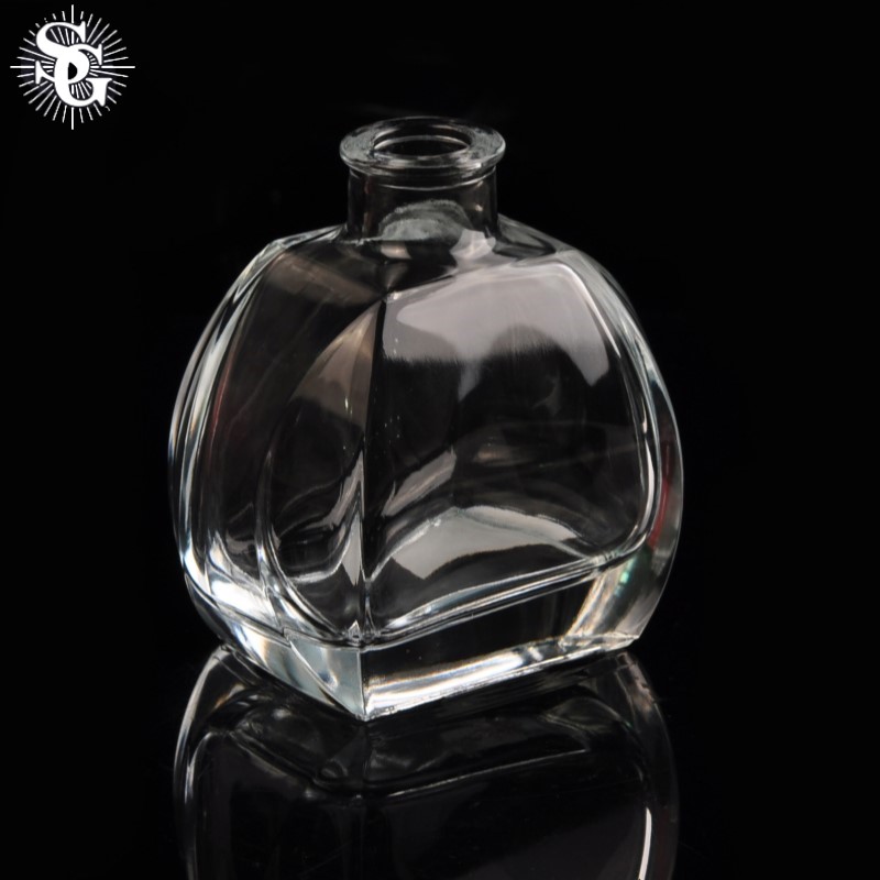 Sunny 210ml  transparent unique desgin glass aromatherapy diffuser bottle