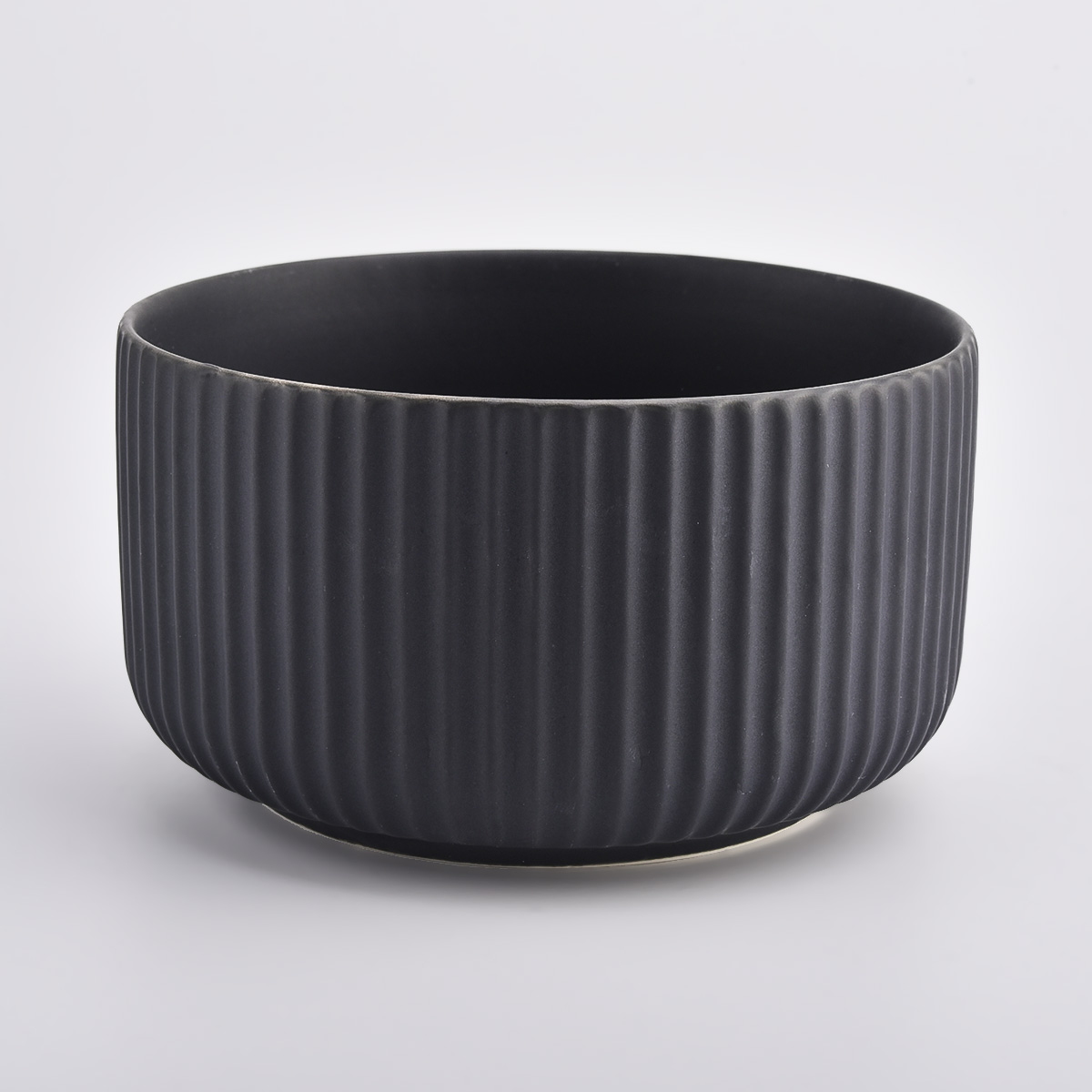 Strips ceramic candle jar with matte color
