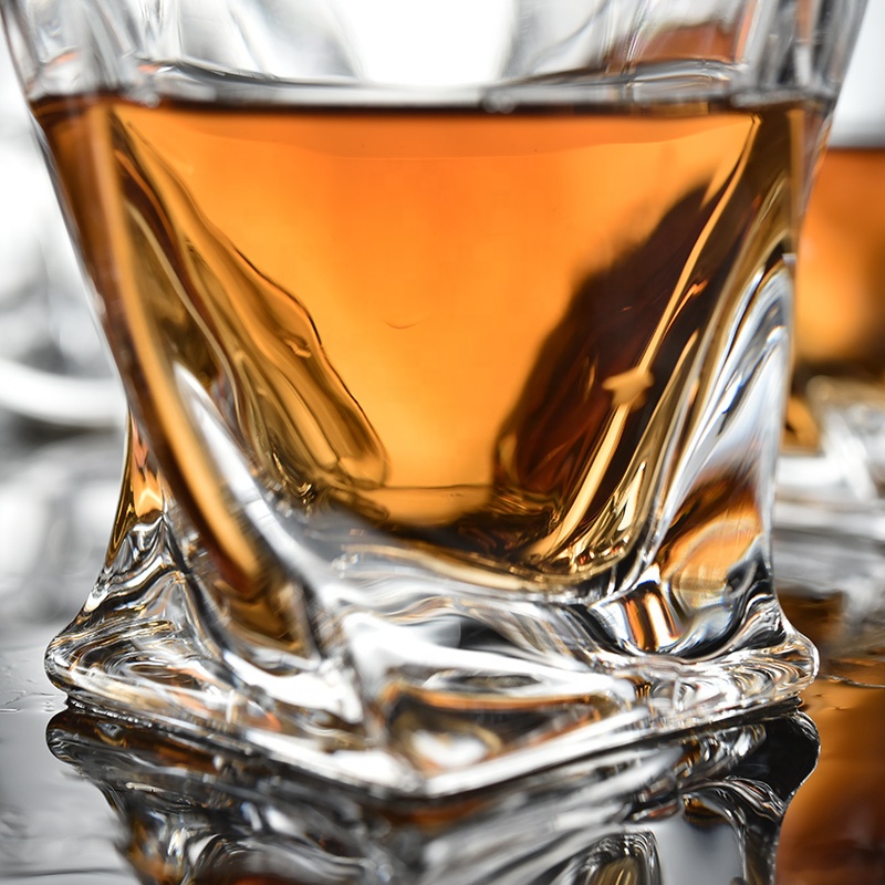 5pieces Wholesales Household Whisky glass Liquor decanter and bottle cup sets