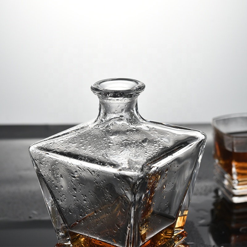 5pieces old school Lead Free crystal Whiskey Glass Decanter cup sets