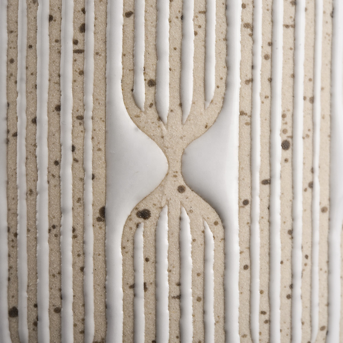 Ceramic candle jar with sand surface pattern
