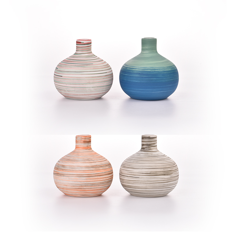 Wholesale Ceramic Diffuser Bottles blue color Ceramic Vase 