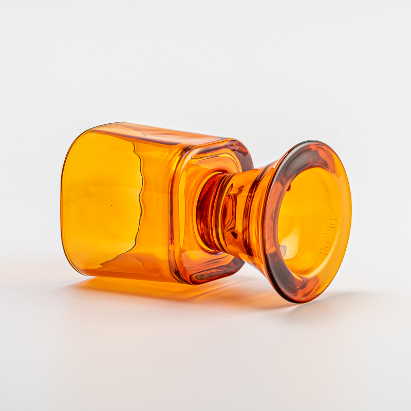 オレンジ色のガラスろうそく船大豆キャンドルホルダーを透明にします