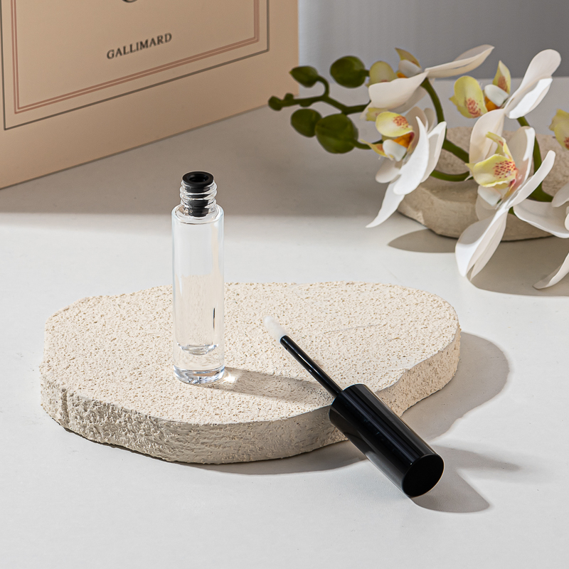 Bottiglia di vetro cosmetiche da 5 ml con pennello nero all'ingrosso