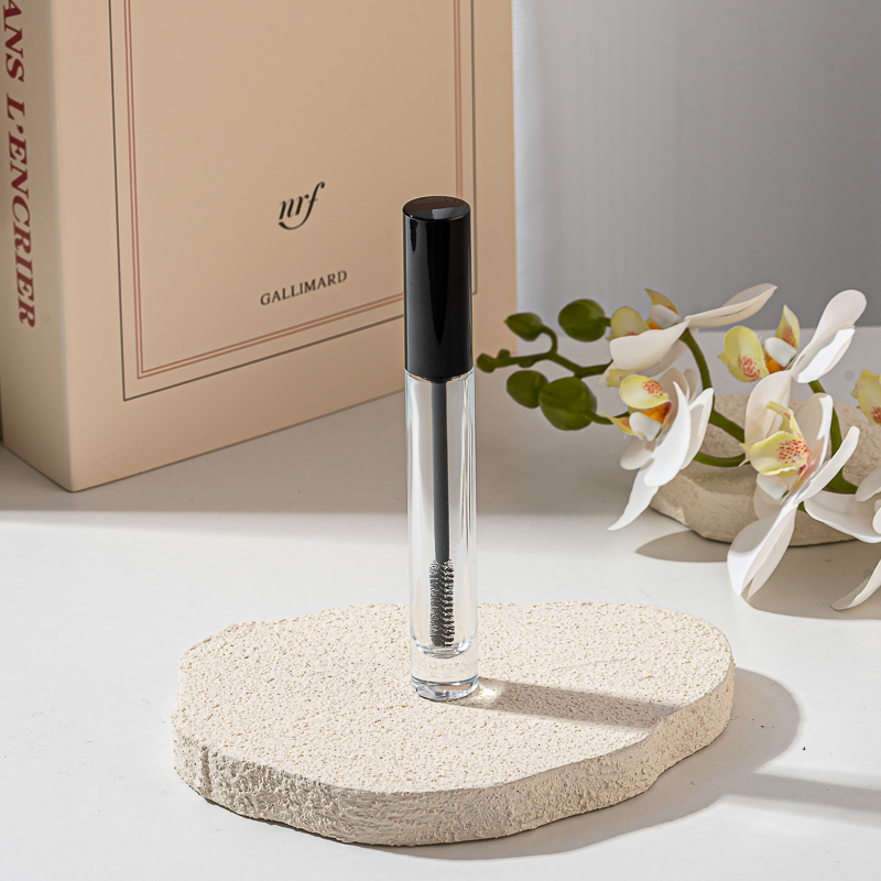 10 ml de pincel de cílios cobertos engarrafados em tubo com base