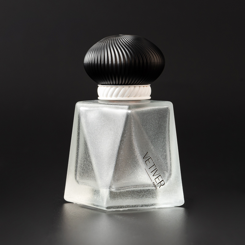 Frosted White Glass Bottle Perfume Fragrance Bottle Wholesale