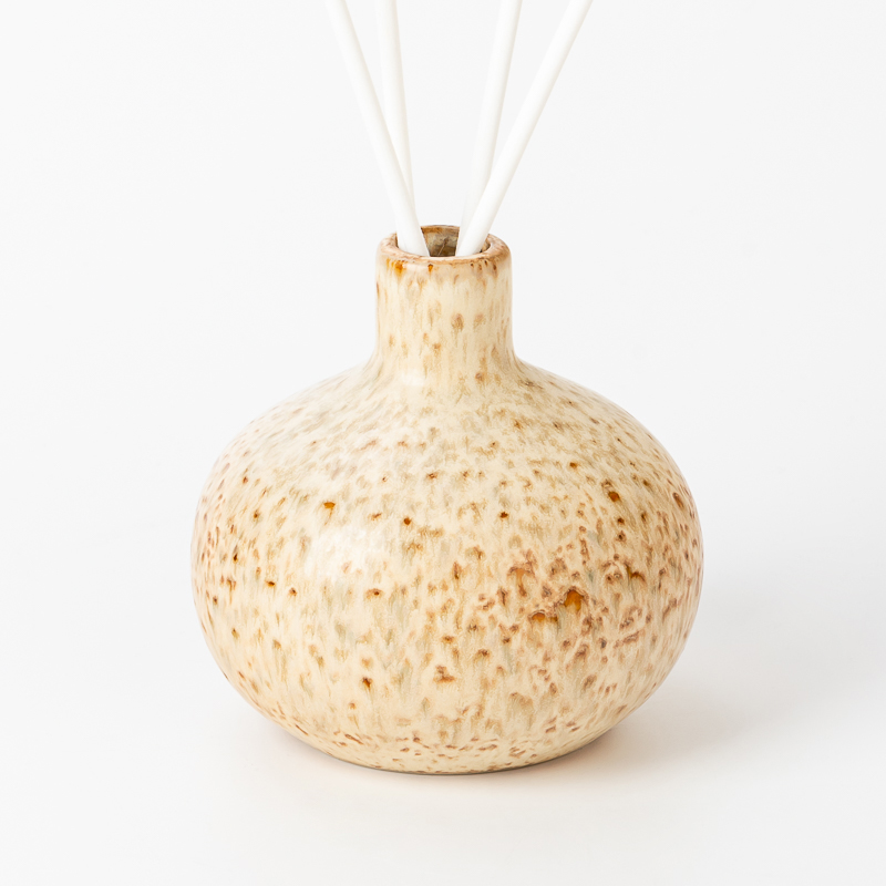 Special Glazed Round Ceramic Vessel Reed Diffuser Bottle Ceramic for Home Fragrance