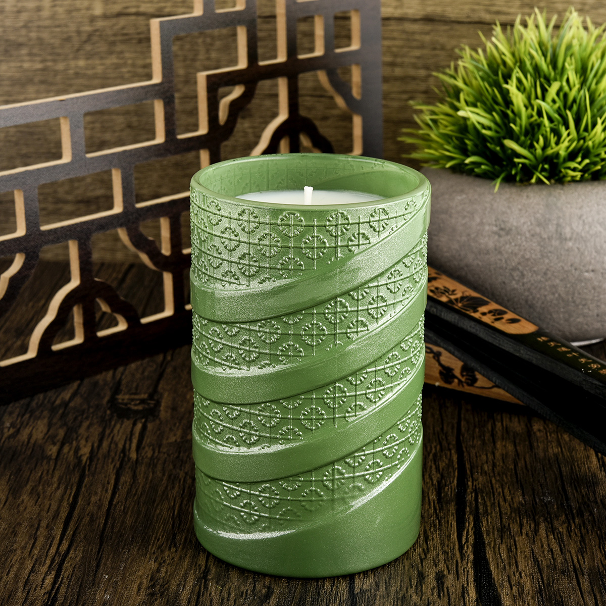Luxury Green Glass Candle Vessels with Embossed Design