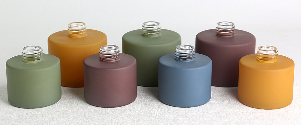 frosted opaque finished glass diffuser bottles banner
