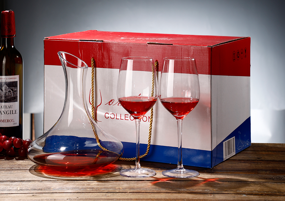 wine glasses and decanter gift box set banner