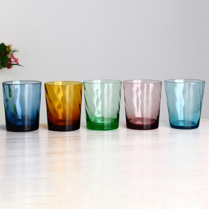 10 Unzen gefärbte transparente grüne Wellenglas Tumbler Tasse