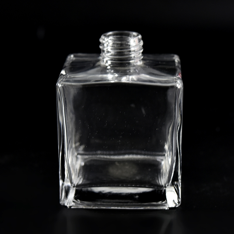 Square 100ml, 150ml, 200ml crystal glass diffuser bottles with lid