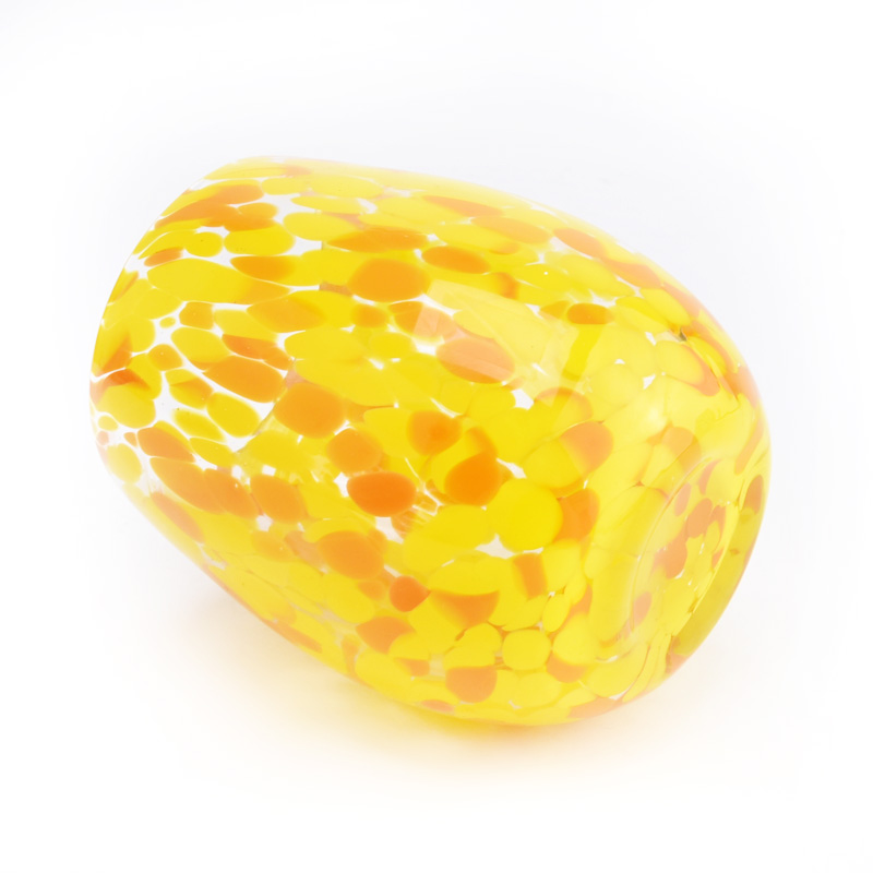 Kesan artistik balang lilin kaca dan bekas lilin untuk membuat lilin