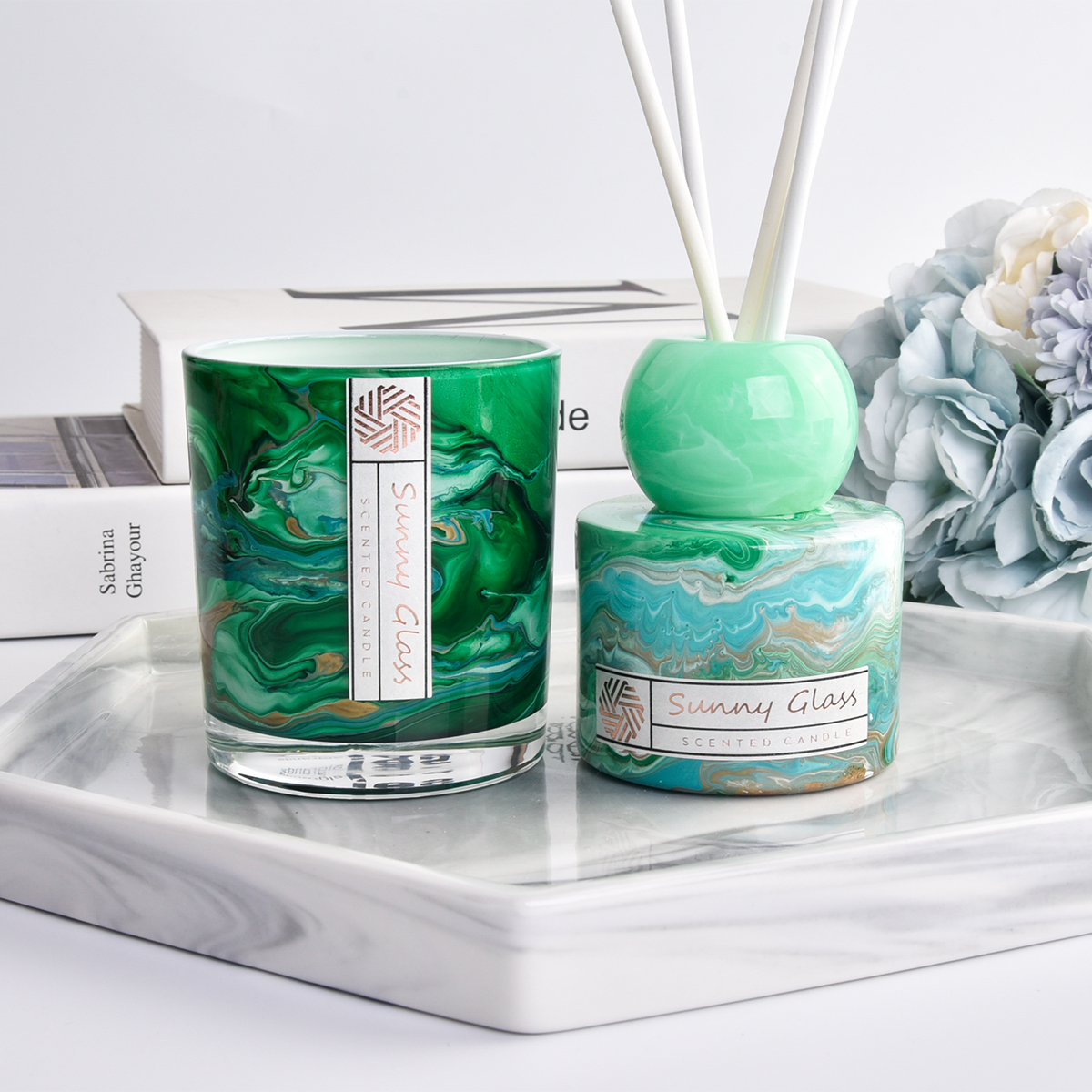 Tempat lilin kaca jar 2oz-20oz grosir yang disesuaikan dengan botol diffuser mewah yang cocok untuk dekorasi rumah